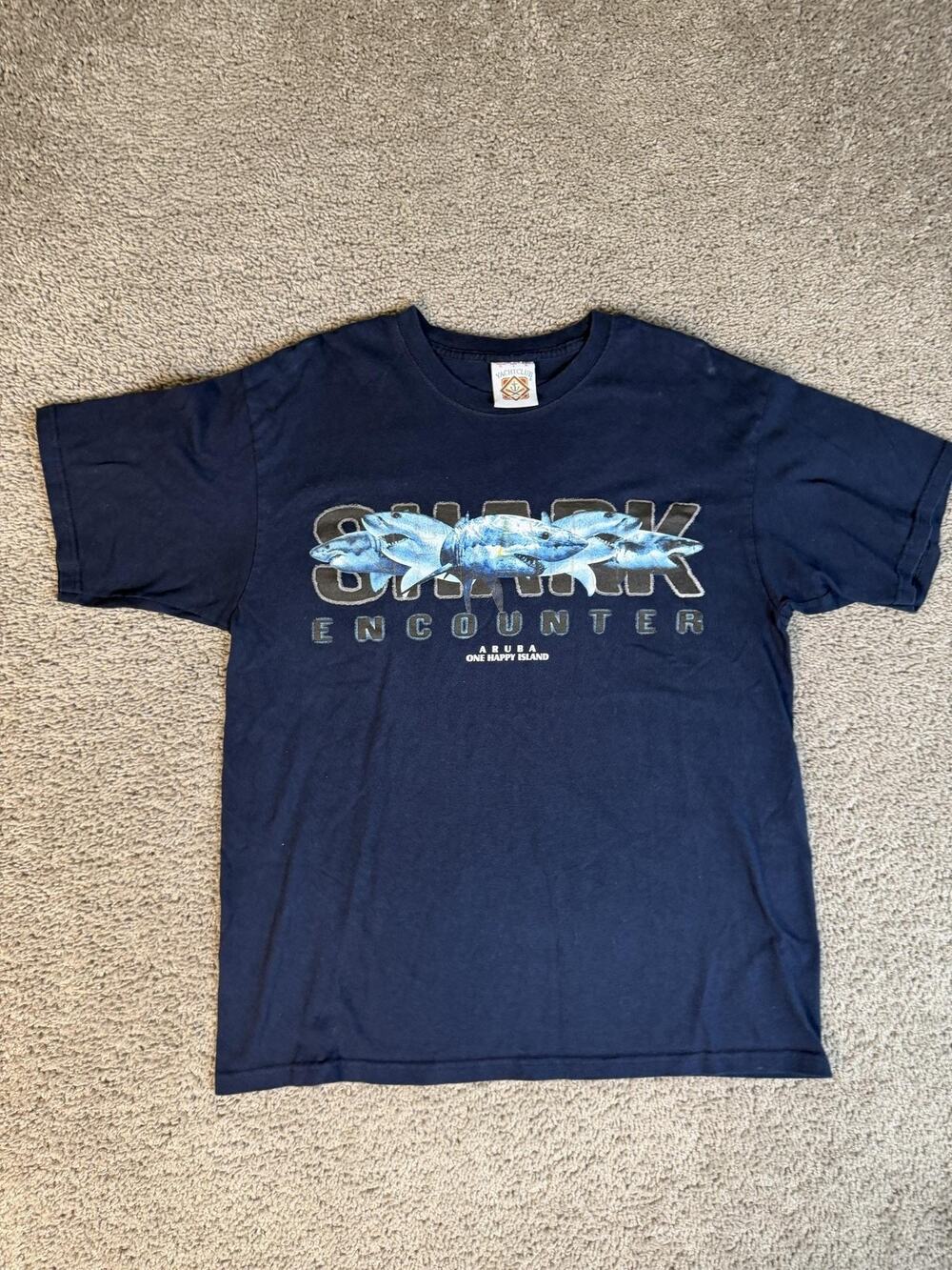 YACHTCLUB Shark Encounter Shirt Mens L Blue Short Sleeve 100% Cotton Graphic